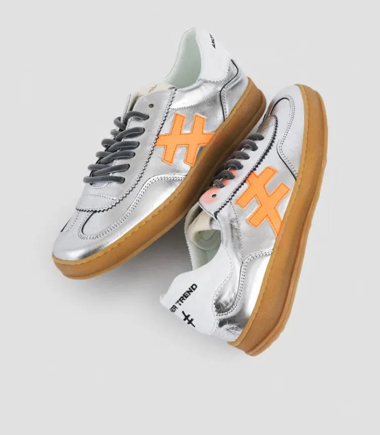 ANOTHER TREND - [A032M341 Plata]Silver and Neon Orange Trainers [Back Soon]