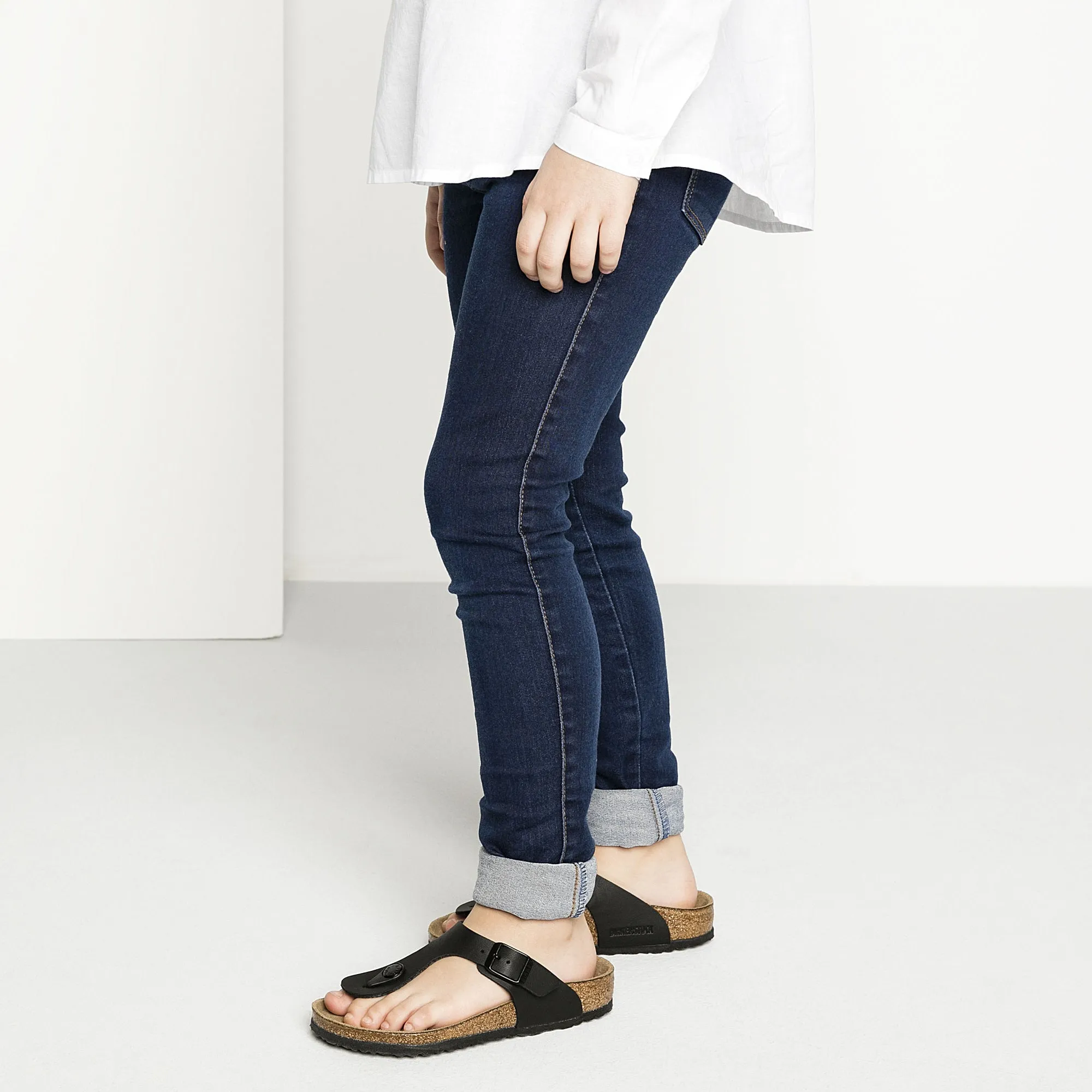 BIRKENSTOCK GIZEH KIDS IN BLACK