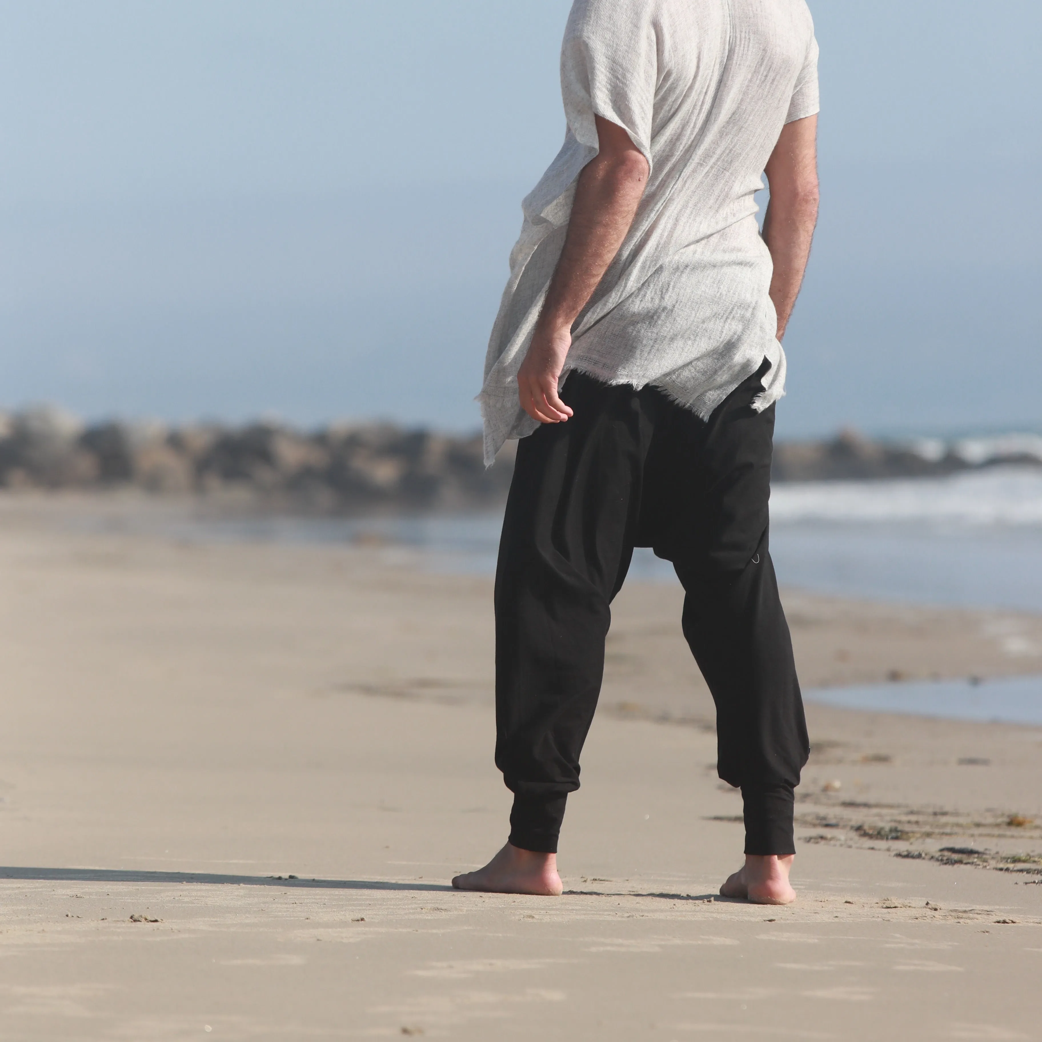 Black | Wander Pant | Him