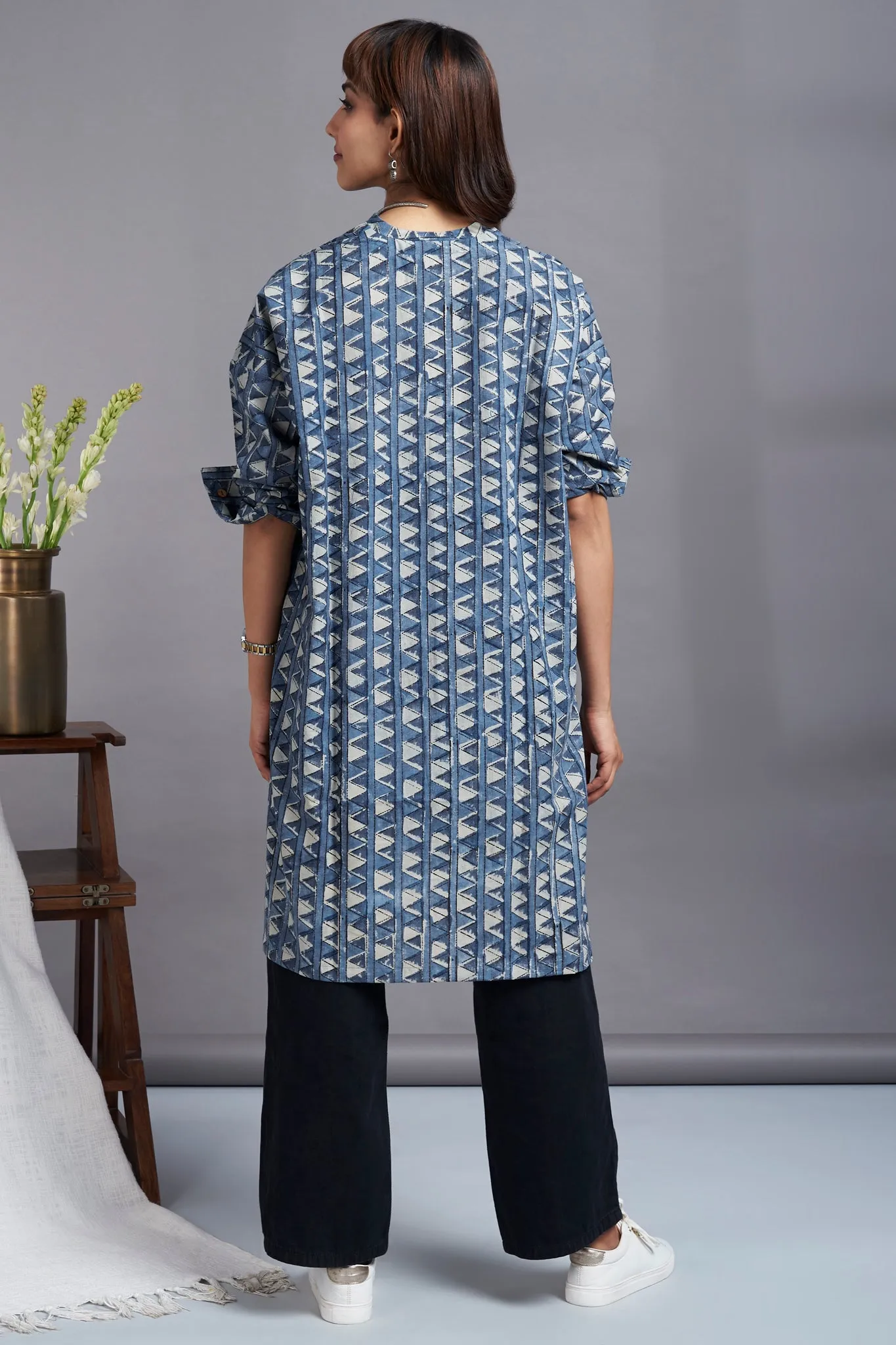 leisure tunic with high slit - riviera paradise & triangles