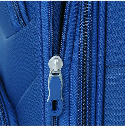 Mancini Liteflite2 20In Spinner Carry On