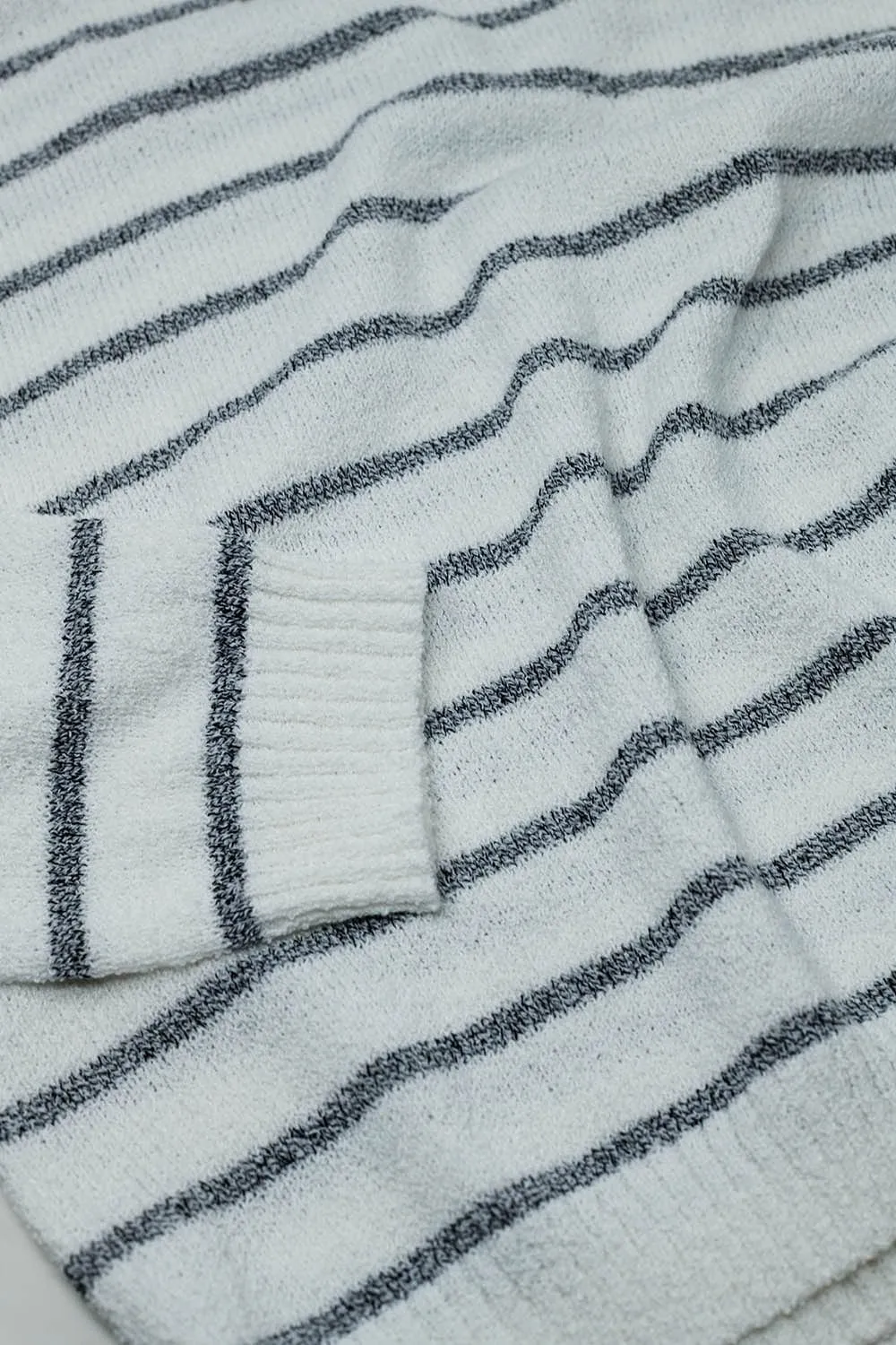 Sweater With Drop Shoulders In White With Grey Stripes