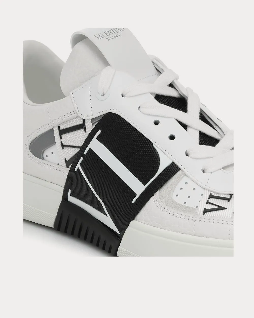Valentino Garavani VL7N leather White Low Top Sneakers