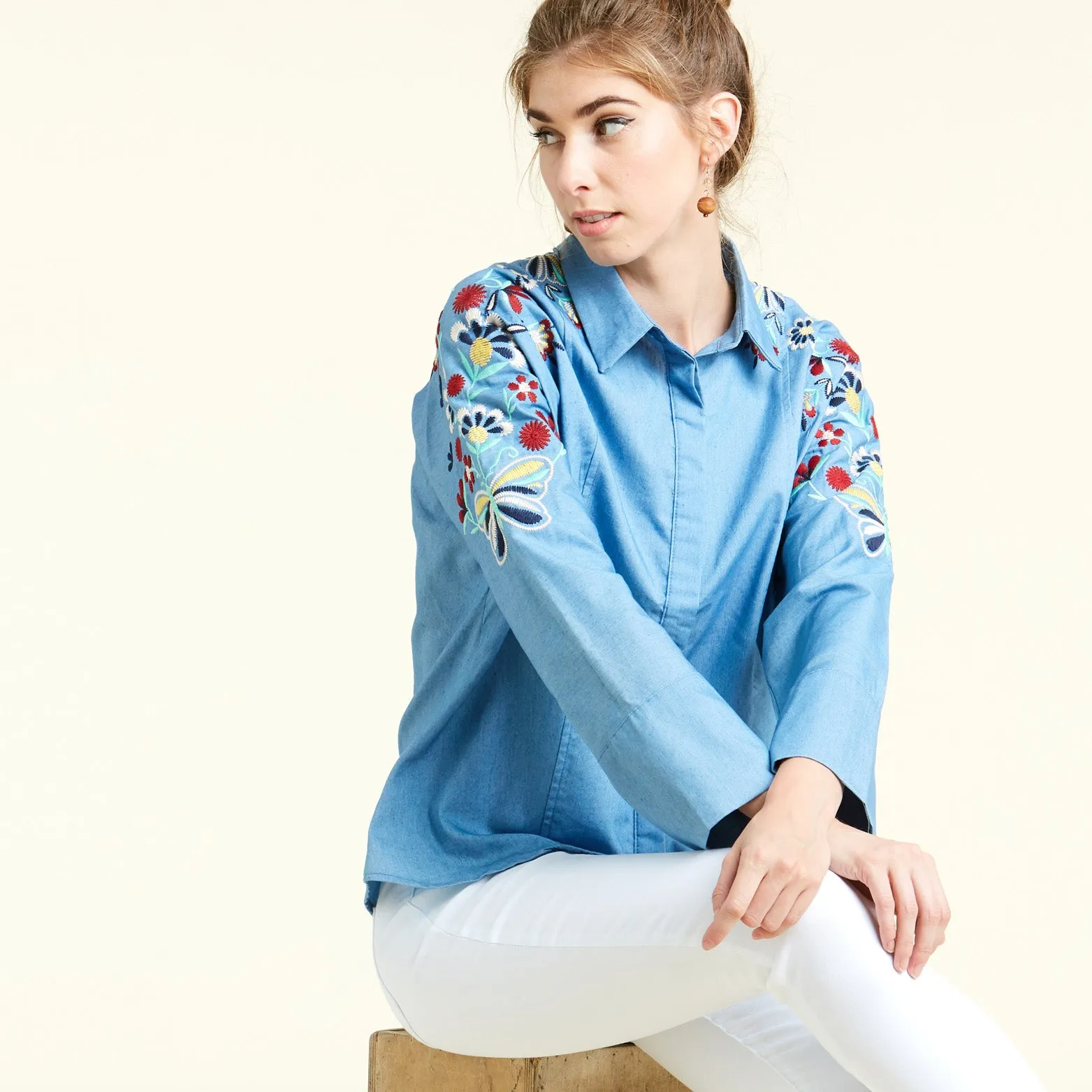 Vintage Floral Embroidered Blouse