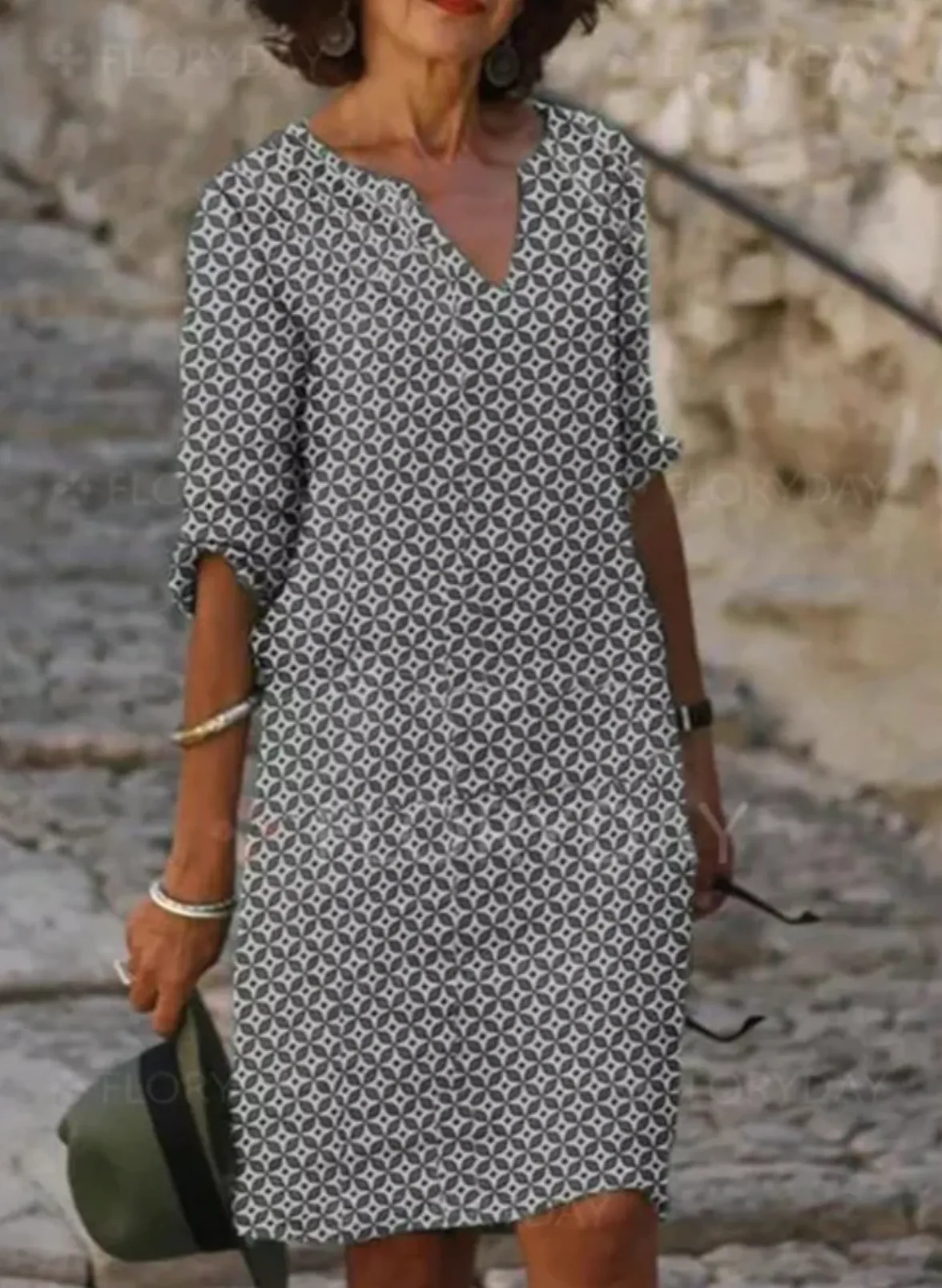 Women's Knee-Length Dress - V-Neck - Three-Quarter Sleeve - Relaxed Fit - Geometric Pattern